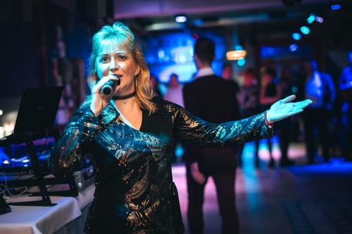 Erika Danišová - Vianočný večierok HBM-Pharma- 8.12.2023